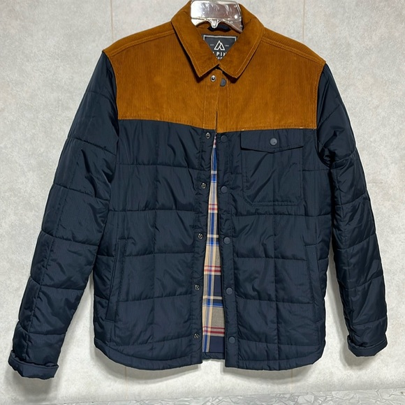 Alpine Design Other - Alpine design puffer coat/shirt  jacket with corduroy